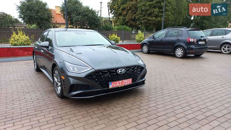 Седан Hyundai Sonata 2022 в Нововолынске