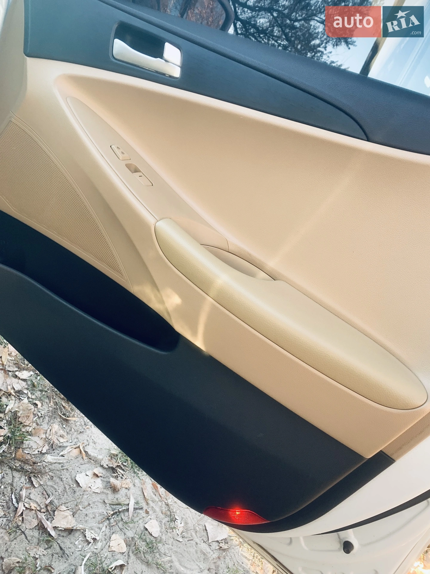2012 Hyundai Sonata - мініатюра 24