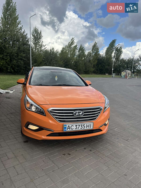 Седан Hyundai Sonata 2016 в Нововолынске