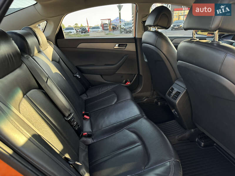 Седан Hyundai Sonata 2016 в Святопетровское