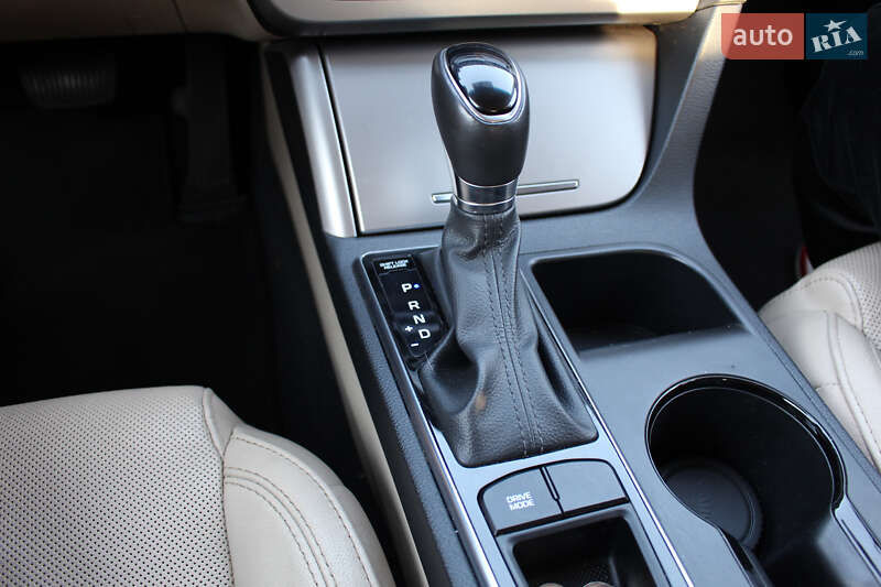 Седан Hyundai Sonata 2016 в Киеве