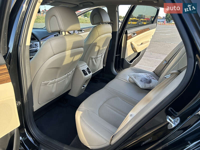 Седан Hyundai Sonata 2016 в Киеве