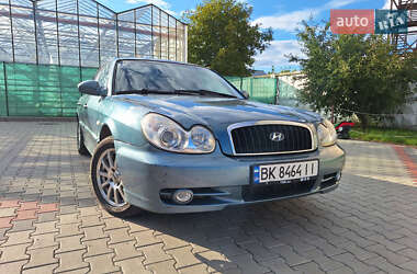 Седан Hyundai Sonata 2004 в Теофиполе