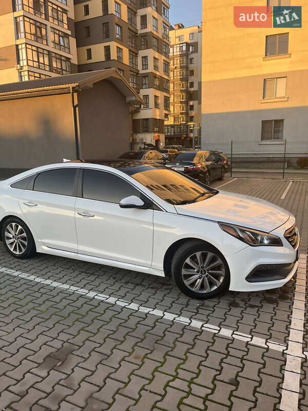 Седан Hyundai Sonata 2014 в Ивано-Франковске