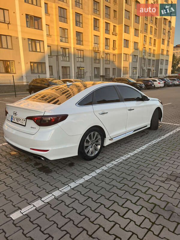 Седан Hyundai Sonata 2014 в Ивано-Франковске