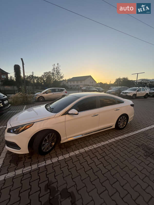 Седан Hyundai Sonata 2014 в Ивано-Франковске