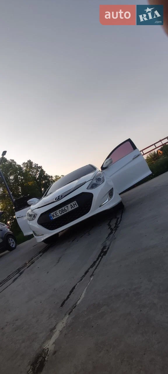 2013 Hyundai Sonata - мініатюра 17