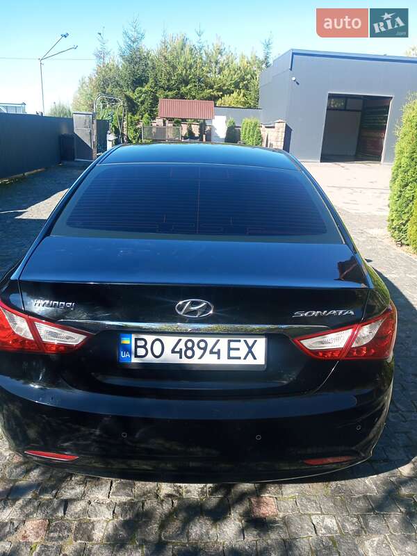Седан Hyundai Sonata 2010 в Лановцах
