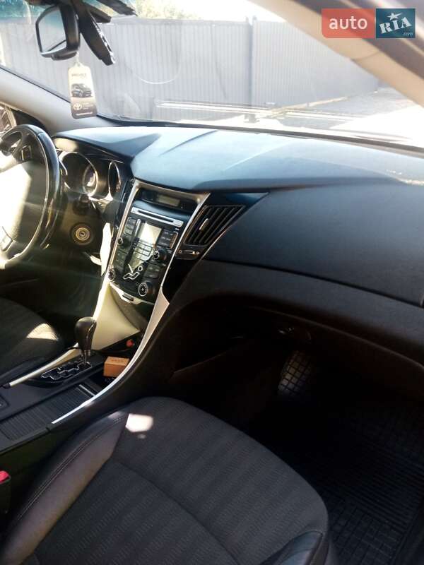 Седан Hyundai Sonata 2010 в Лановцах