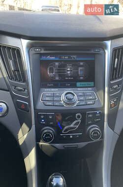 Седан Hyundai Sonata 2013 в 
