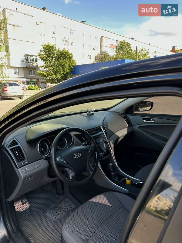 Седан Hyundai Sonata 2010 в Ромнах фото 8 Седан Hyundai Sonata 2010 в Ромнах