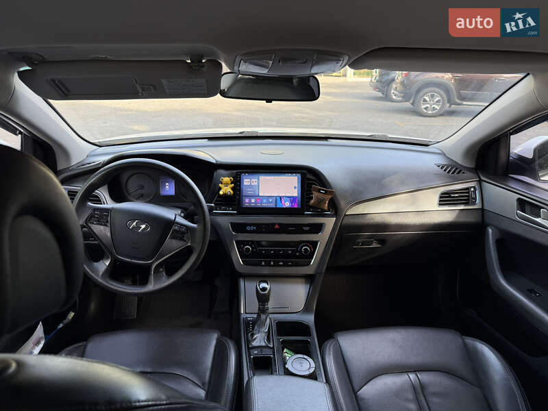 Седан Hyundai Sonata 2016 в Измаиле