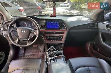 Седан Hyundai Sonata 2015 в 