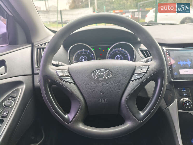 Седан Hyundai Sonata 2016 в Києві фото 22 Седан Hyundai Sonata 2016 в Києві