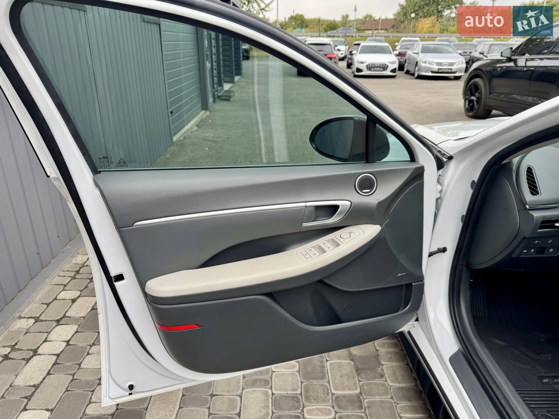 2020 Hyundai Sonata - мініатюра 12