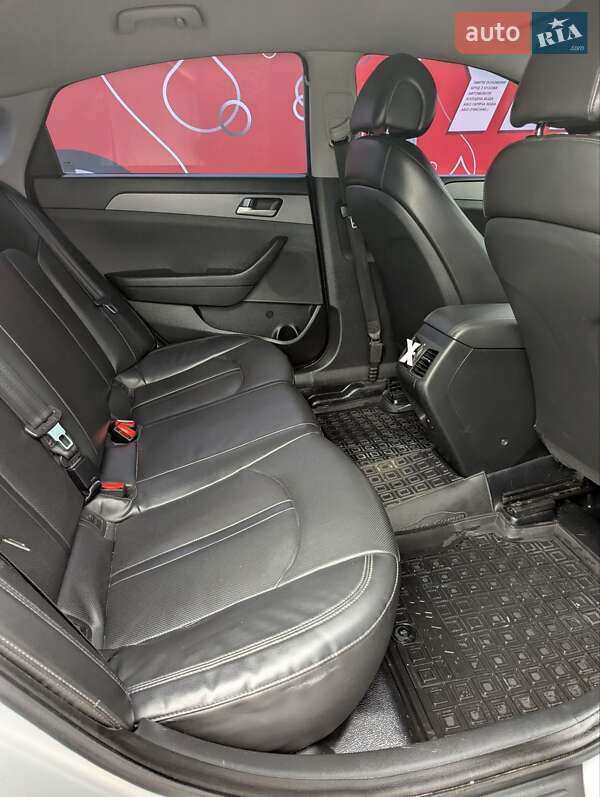 Седан Hyundai Sonata 2016 в Киеве