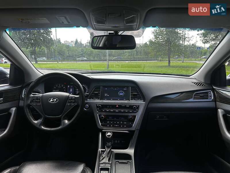 Седан Hyundai Sonata 2015 в Киеве