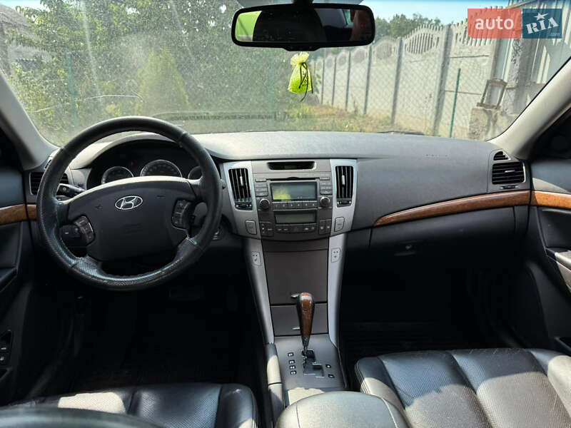 Седан Hyundai Sonata 2008 в Березане