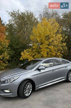 Седан Hyundai Sonata 2015 в Дніпрі