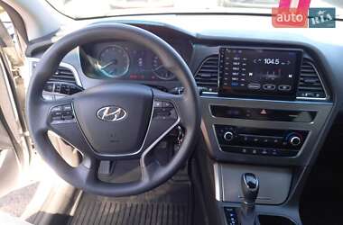 Седан Hyundai Sonata 2015 в 