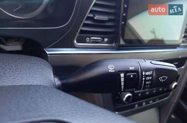 Седан Hyundai Sonata 2015 в 
