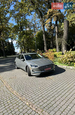 Седан Hyundai Sonata 2022 в Львове