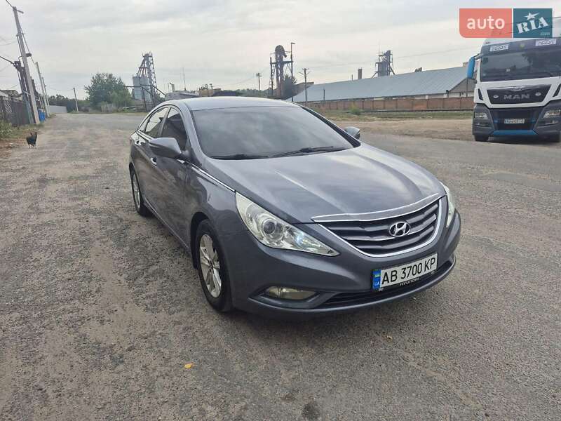 Hyundai Sonata 2010