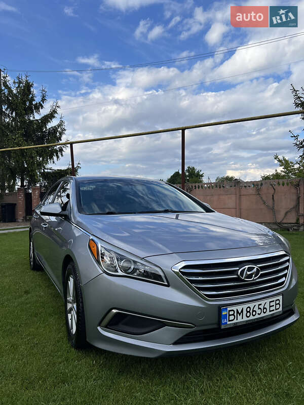 Седан Hyundai Sonata 2015 в Глобине