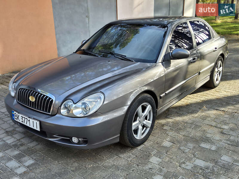 Hyundai Sonata 2004