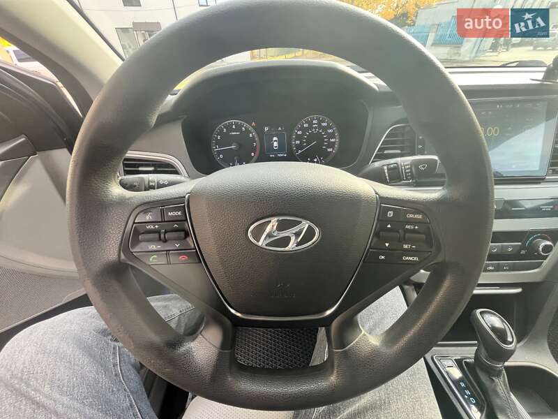Седан Hyundai Sonata 2015 в Ивано-Франковске