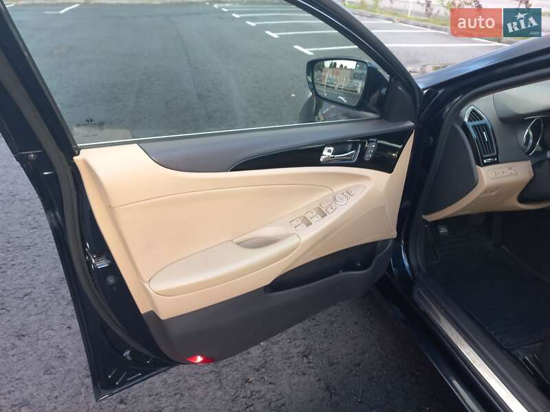 Седан Hyundai Sonata 2011 в Києві