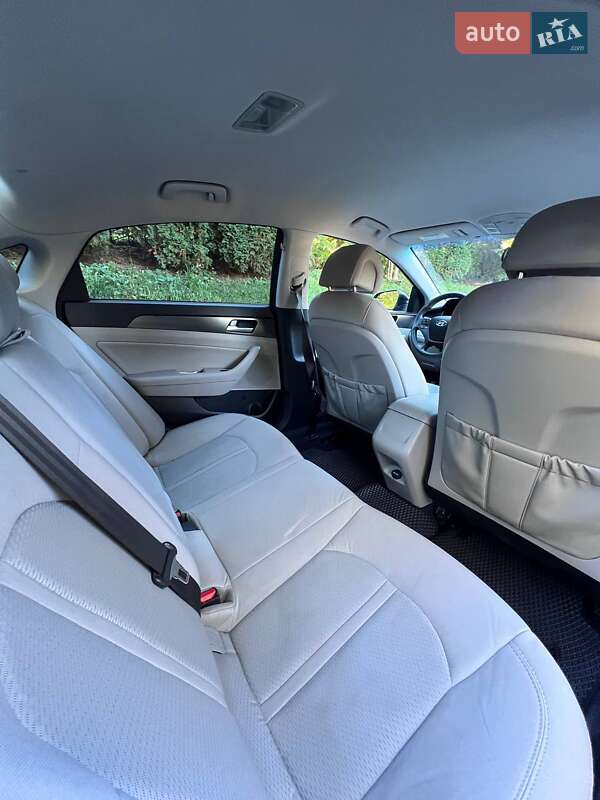 Седан Hyundai Sonata 2014 в Львове