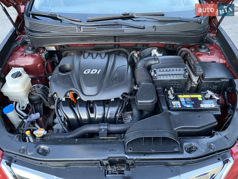 Седан Hyundai Sonata 2010 в Полтаве