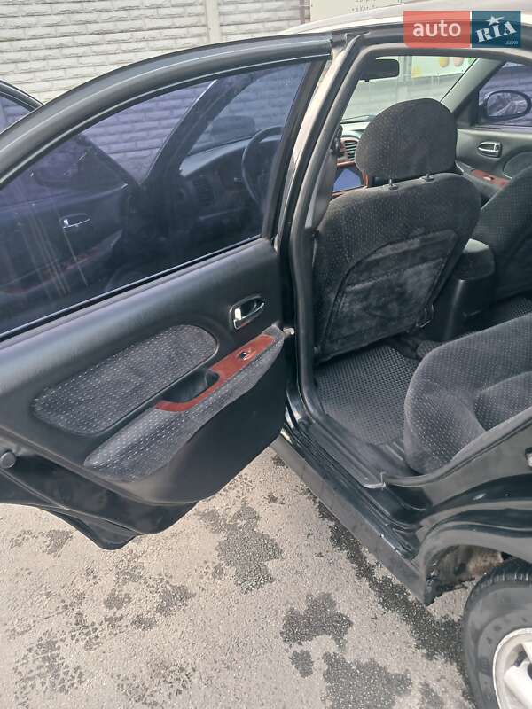 Седан Hyundai Sonata 2003 в Чернигове
