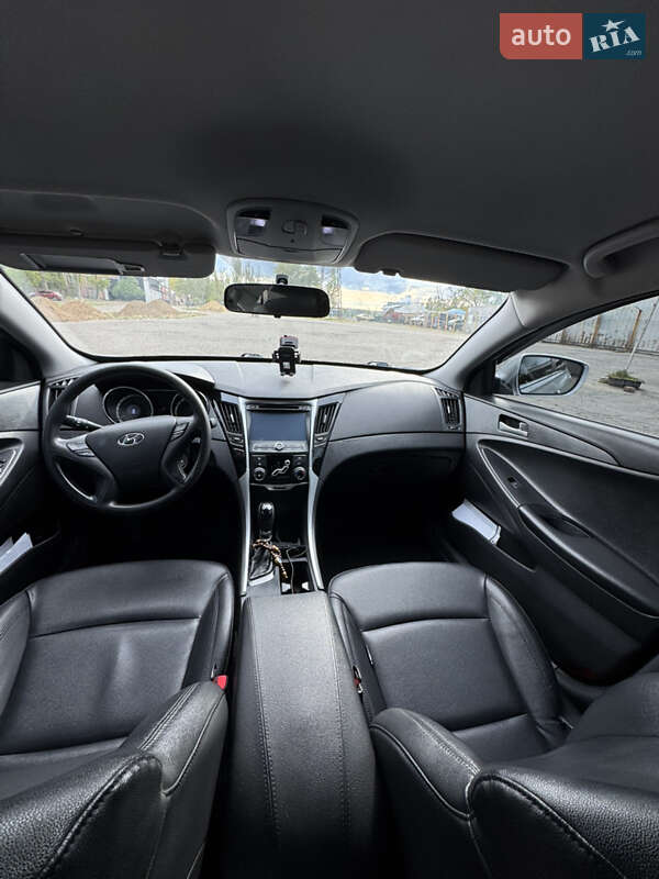 Седан Hyundai Sonata 2011 в Николаеве