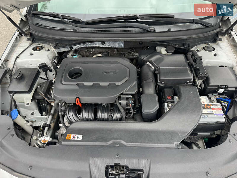 Седан Hyundai Sonata 2014 в Киеве