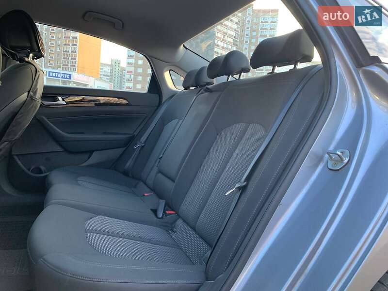 Седан Hyundai Sonata 2016 в Киеве фото 10 Седан Hyundai Sonata 2016 в Киеве