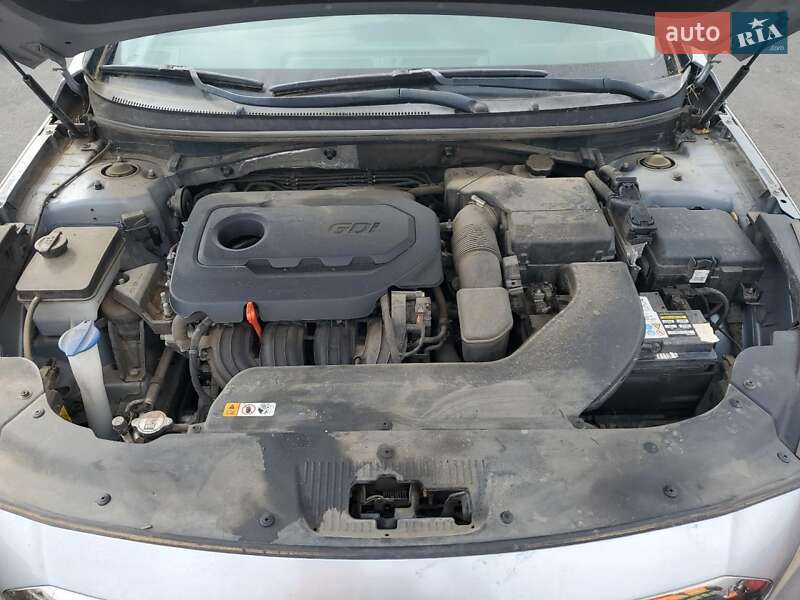 Седан Hyundai Sonata 2015 в Кропивницком