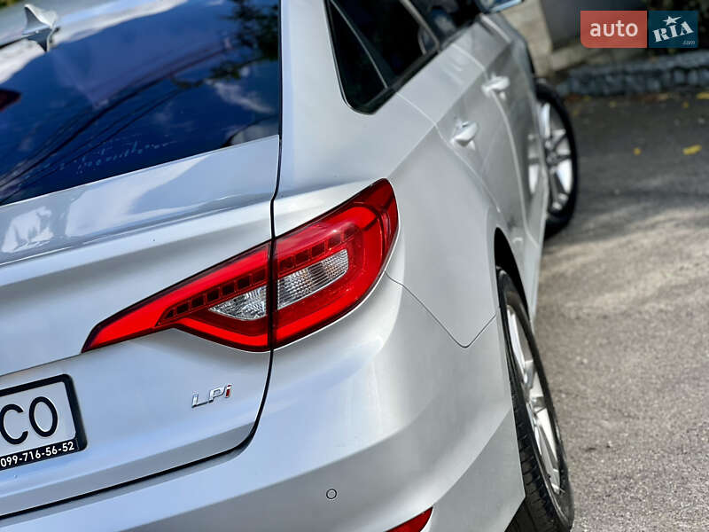 Седан Hyundai Sonata 2016 в Одессе