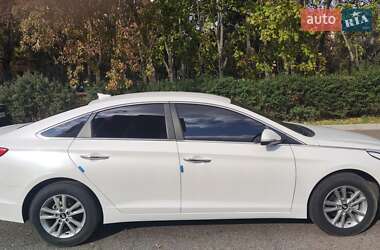 Седан Hyundai Sonata 2014 в 