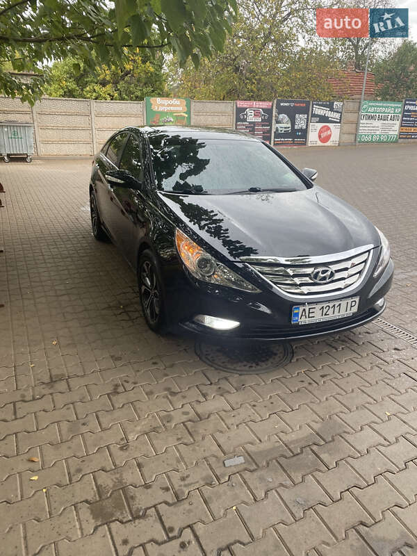 Hyundai Sonata 2012