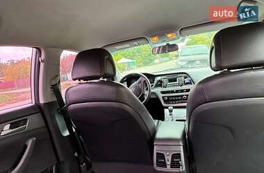Седан Hyundai Sonata 2015 в 