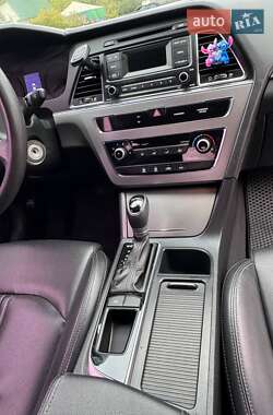 Седан Hyundai Sonata 2015 в 