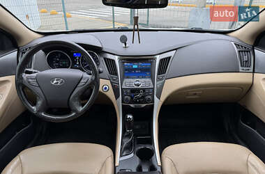 Седан Hyundai Sonata 2014 в 