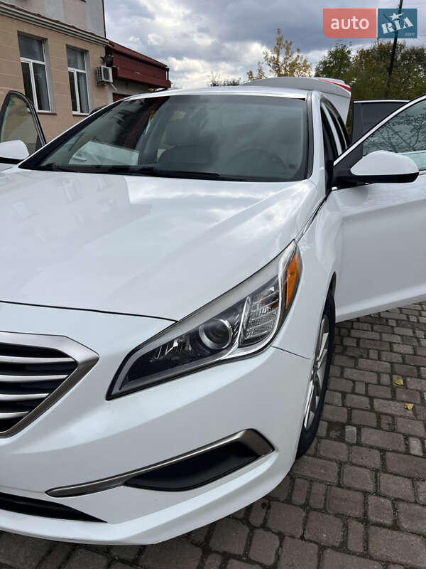 Седан Hyundai Sonata 2016 в Калуше