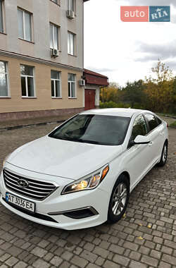 Седан Hyundai Sonata 2016 в Калуші