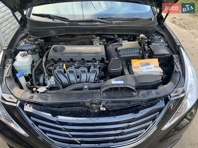 Седан Hyundai Sonata 2012 в Чернигове