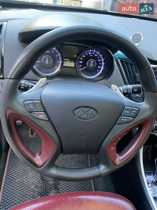 Седан Hyundai Sonata 2012 в Чернигове