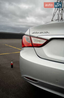 Седан Hyundai Sonata 2011 в 