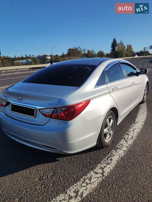 Седан Hyundai Sonata 2015 в Львове фото 5 Седан Hyundai Sonata 2015 в Львове